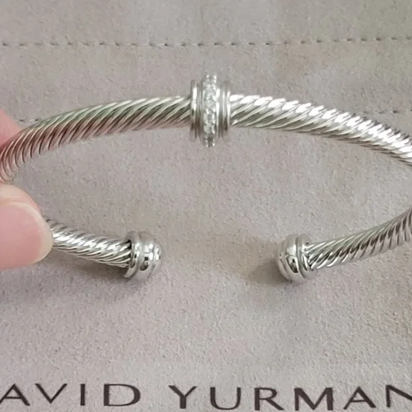 David Yurman Twisted Silver Cuff - Picture 4 of 8